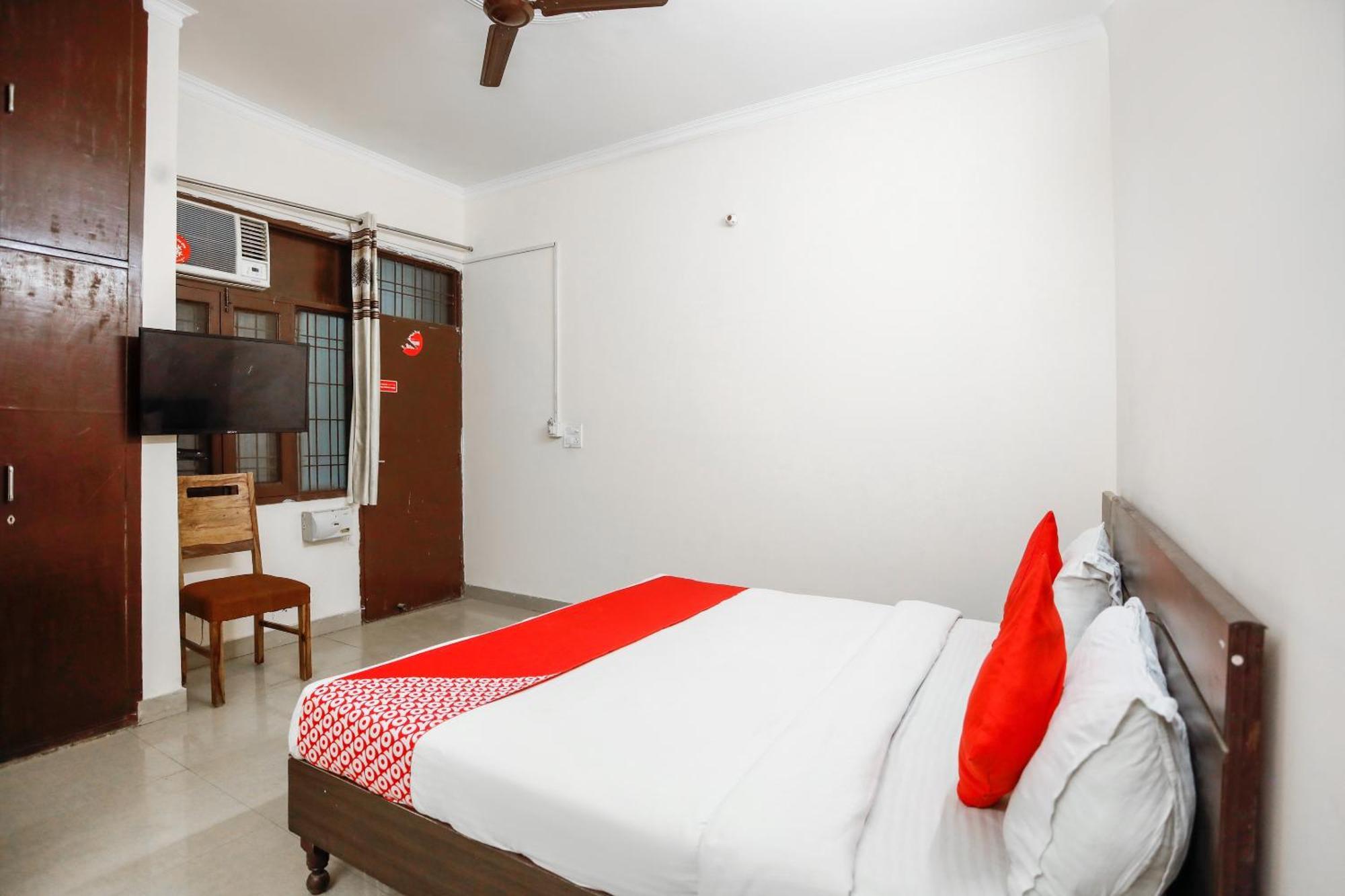 Hotel O Av Residency Near Botanic Garden Of Indian Republic Noida Esterno foto