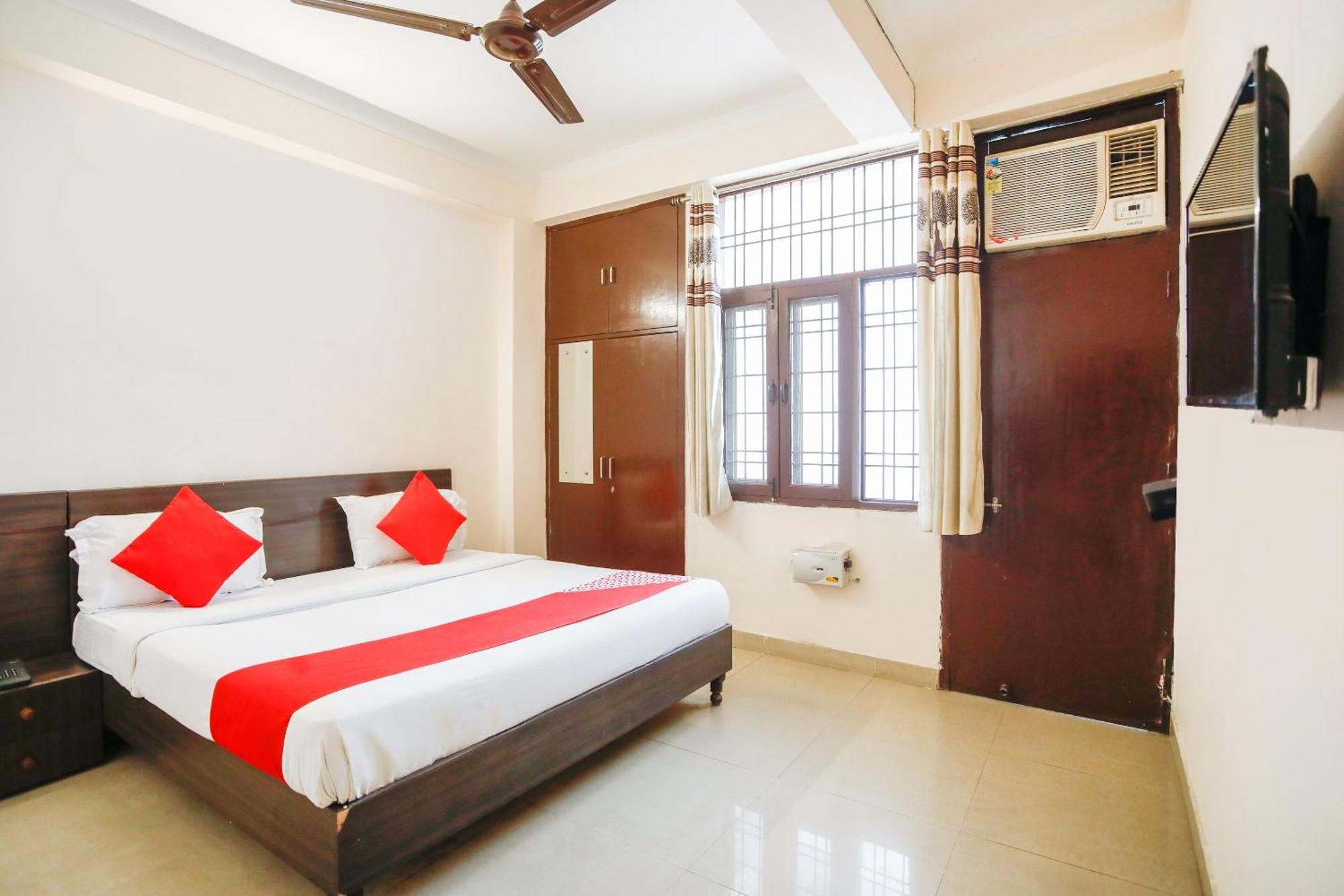 Hotel O Av Residency Near Botanic Garden Of Indian Republic Noida Esterno foto